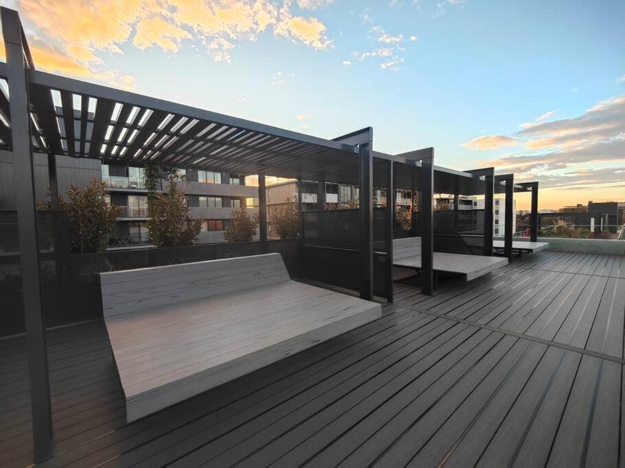 Modern 1-bedroom Unit In Dickson Canberra